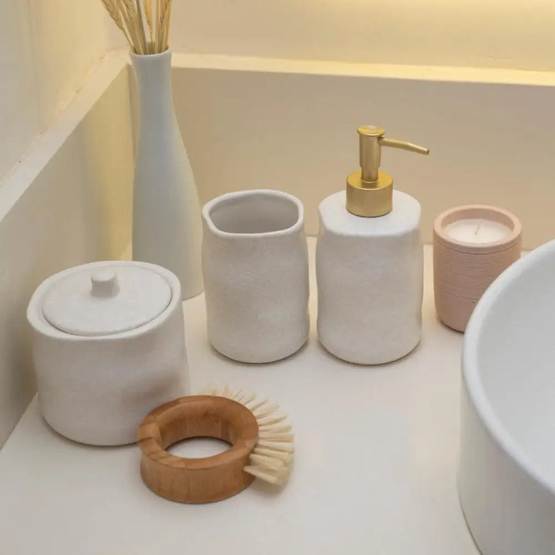 Porta sabonete líquido de cerâmica orgânico branco